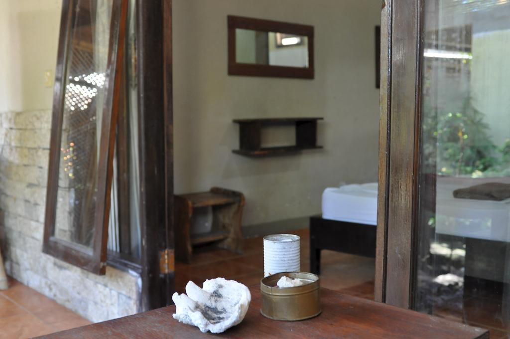 Three Little Birds Homestay Gili Trawangan Exterior photo